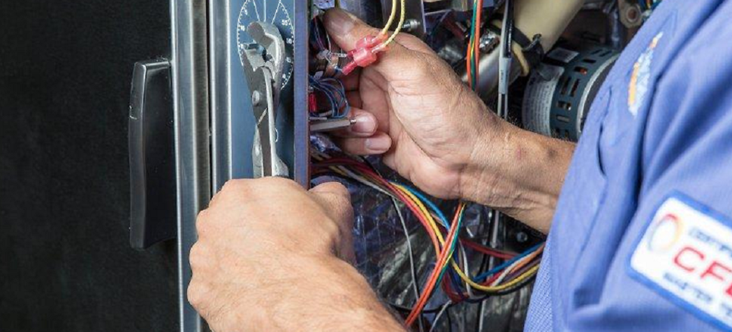 How-Calling-a-Technician-to-Maintain-Food-Equipment-Saves-Time-Money