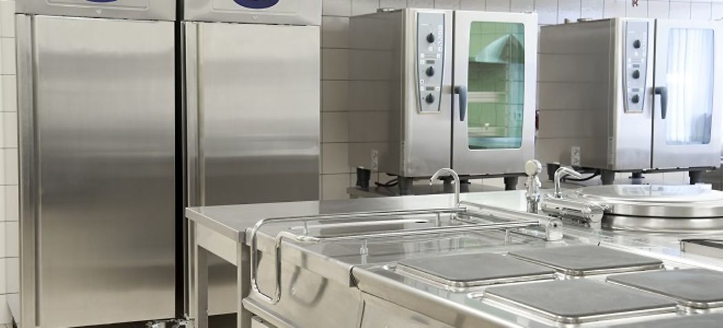 Kitchen Tips for College Dining Services - College Kitchen