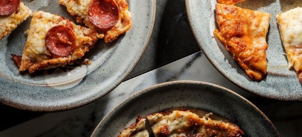 Types of pizza pans - Pizza on a pan