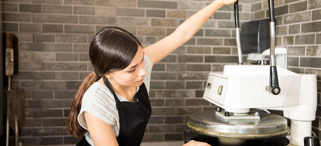 Using a Dough Press - How to Use a Dough Press