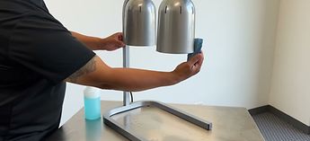 How to Clean a Commercial Foodservice Heat Lamp (Thumbnail)
