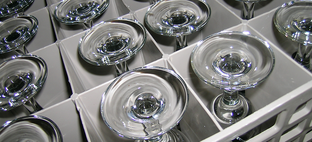 The Definitive Guide to Bar Glass Washers - Chem Mark Inc.